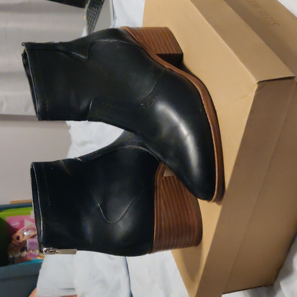 Size 6 - short boot